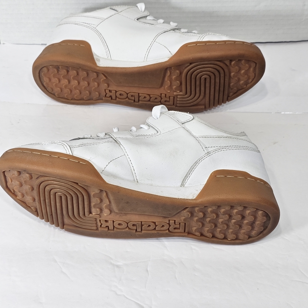 Reebok White and Brown Sneakers - Picture 4 of 12